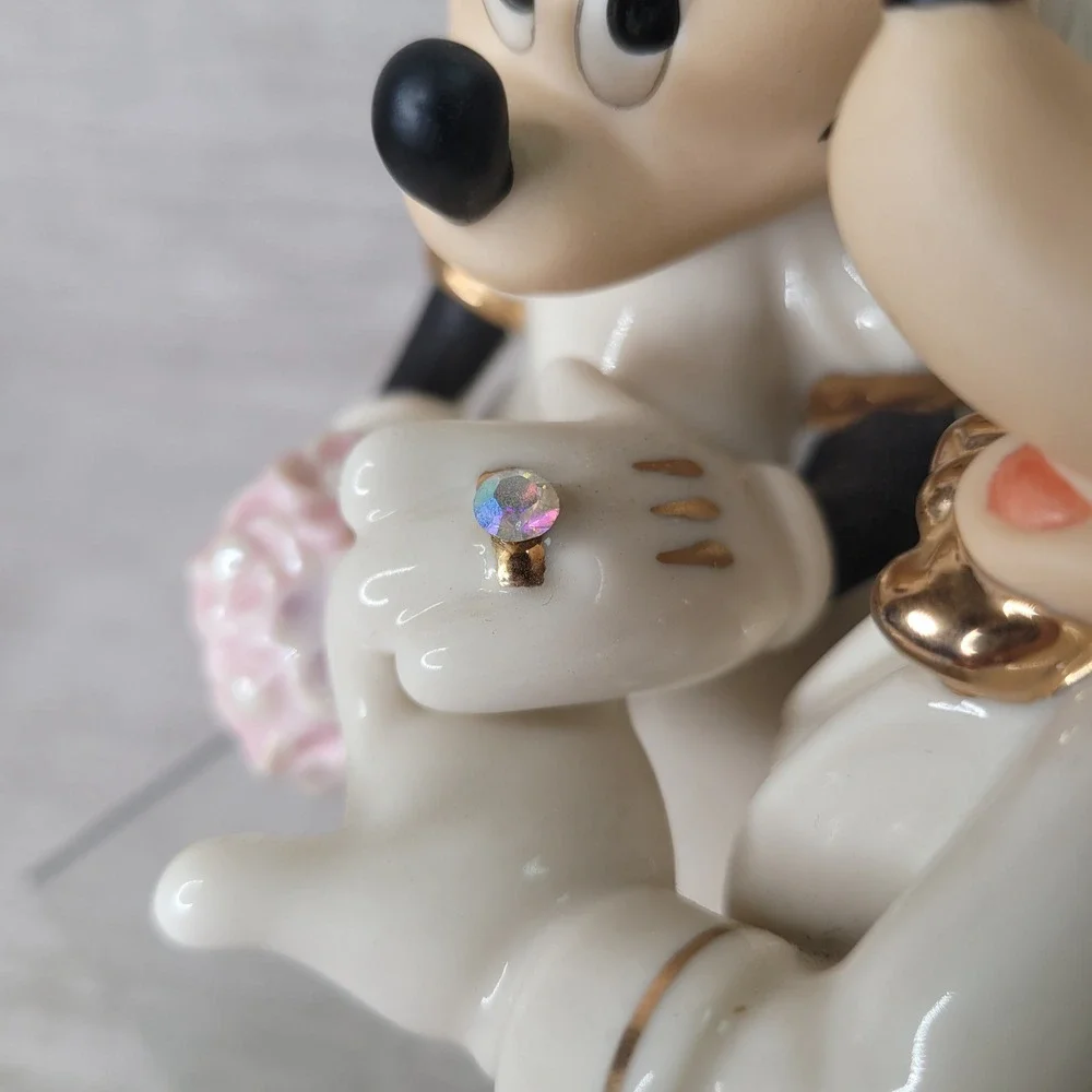 Lenox Disney Minnie's Dream Wedding Mickey Minnie Mouse Figurine Gold Accents